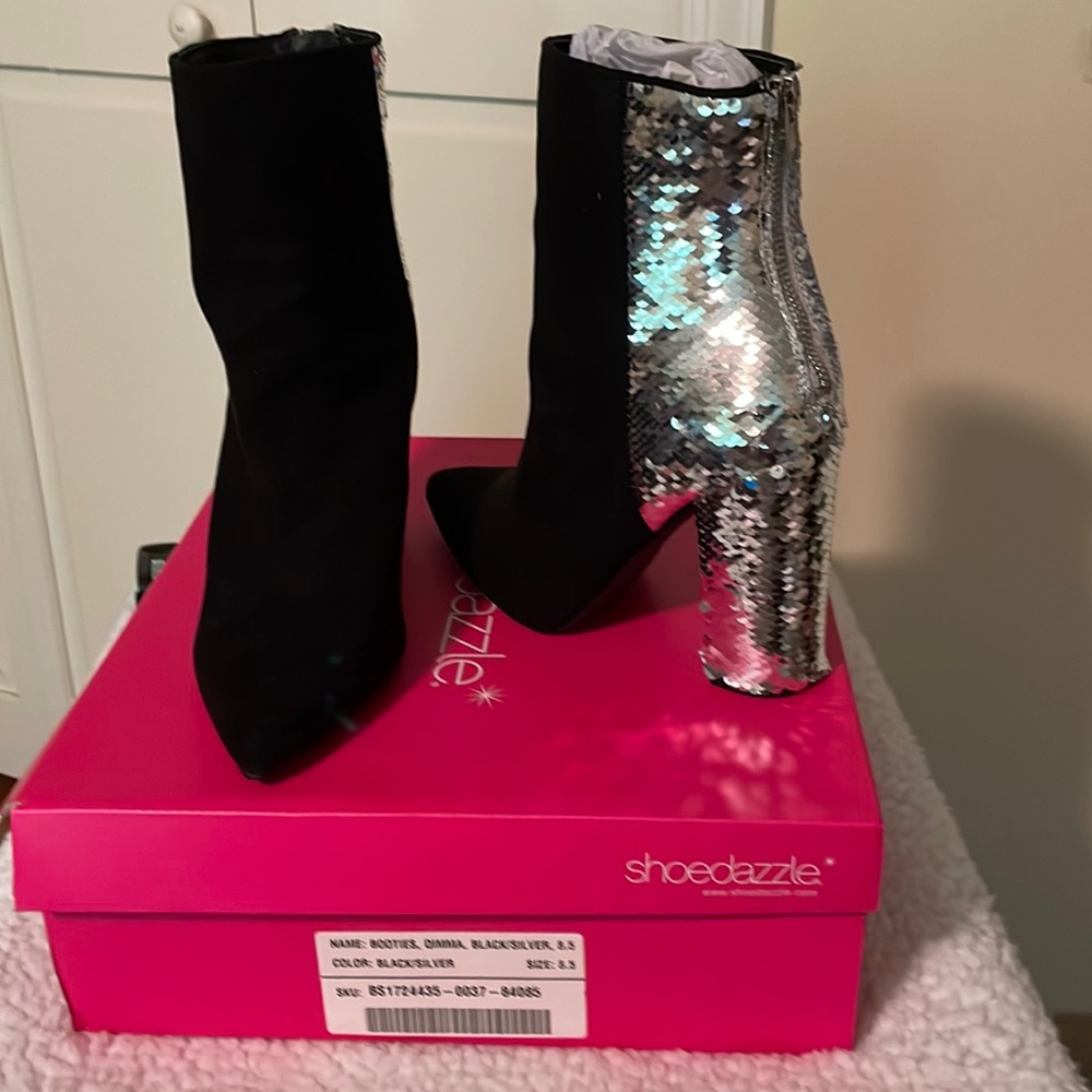 Shoe Dazzle size 8.5 black & silver sequins ankle boots